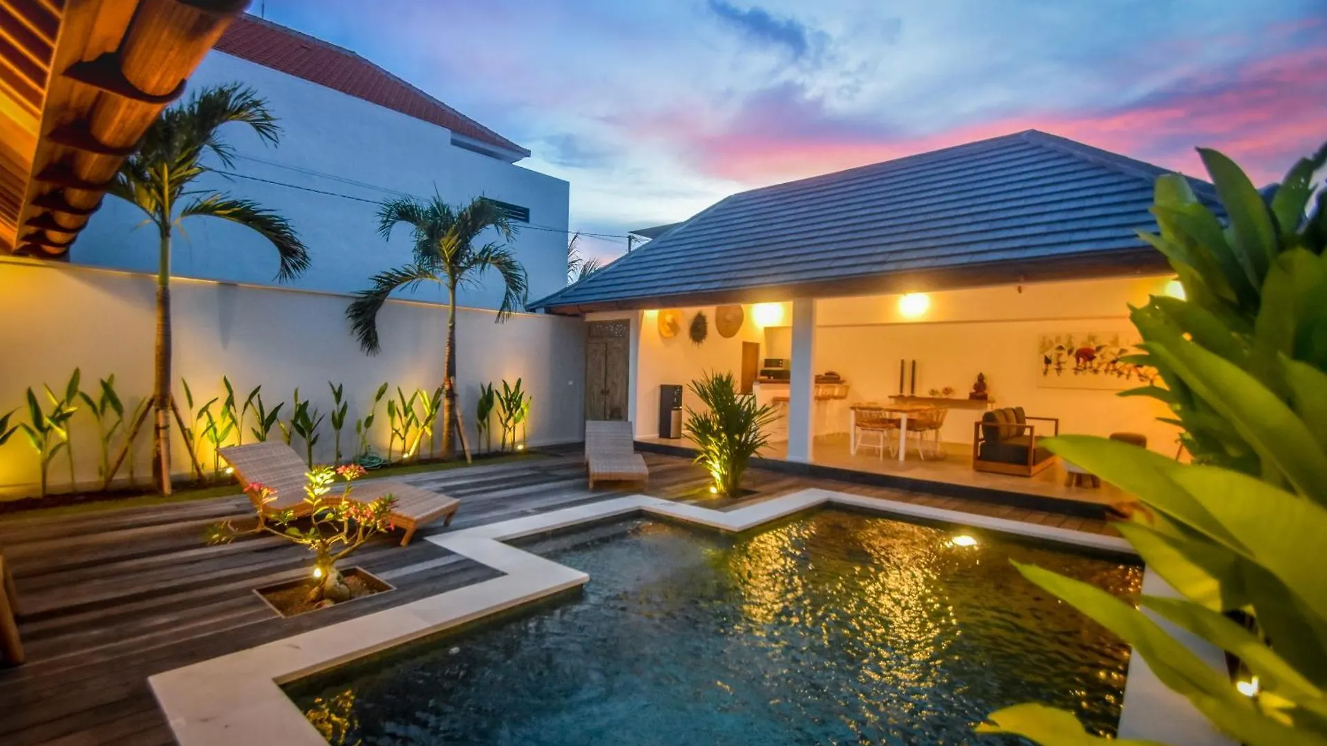Villa Mana Tea 2 Bedrooms & Pool Seminyak